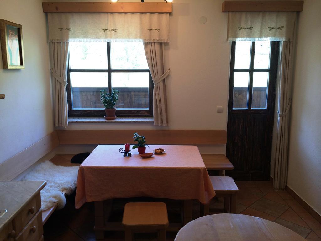Apartments Pod Macesnovo Streho 솔차바 객실 사진